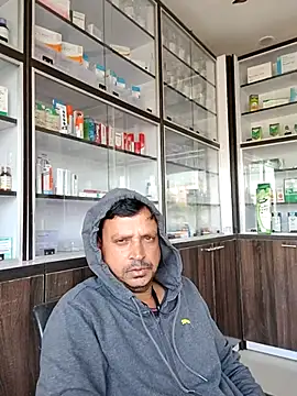 Raj1043 online show from December 5, 2025, 6:12 am