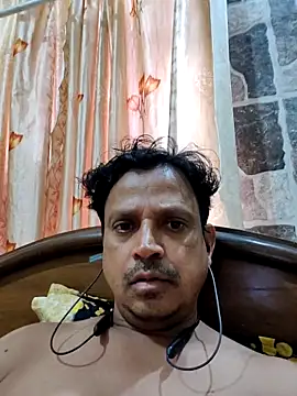 Snapshot of Raj1043 chatting on October 27, 2025, 10:49 am Raj1043 online show from October 27, 2025, 10:49 am