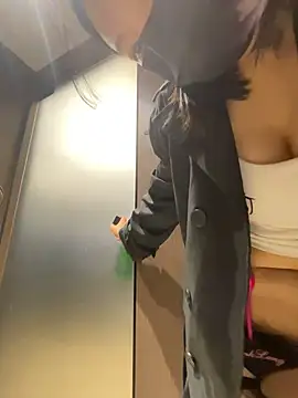 syy9999 online show from January 22, 2025, 7:03 pm