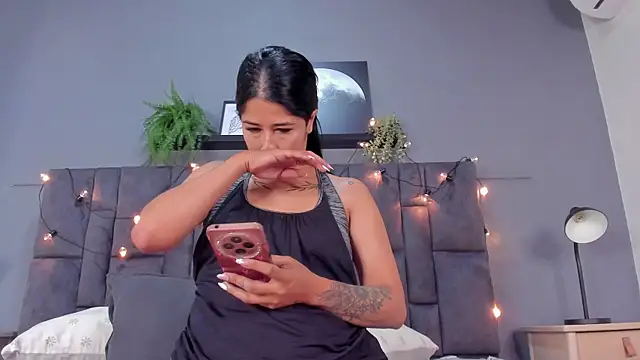 Snapshot of DulceAurora__ chatting on December 19, 2025, 2:59 am DulceAurora online show from December 19, 2025, 2:59 am