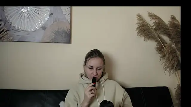 Snapshot of _Nicole_new chatting on November 13, 2025, 12:53 pm Nicole new online show from November 13, 2025, 12:53 pm