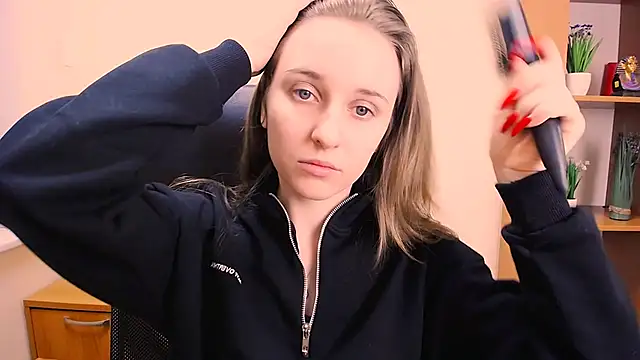 Snapshot of _Nicole_new chatting on January 18, 2025, 12:15 pm Nicole new online show from January 18, 2025, 12:15 pm