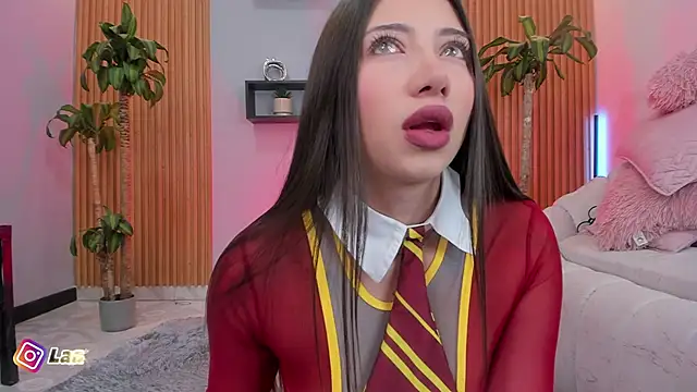 Snapshot of Aixaa_charles chatting on November 6, 2025, 12:09 pm Aixaa charles online show from November 6, 2025, 12:09 pm