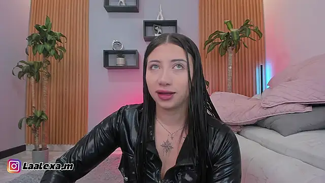 Snapshot of Aixaa_charles chatting on November 16, 2025, 12:32 pm Aixaa charles online show from November 16, 2025, 12:32 pm