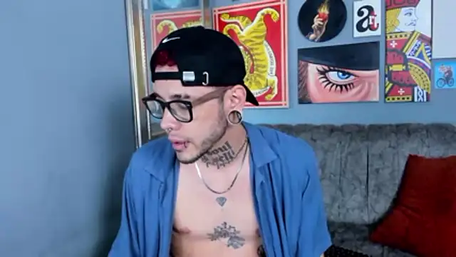 Snapshot of MurdockH chatting on November 23, 2025, 5:50 am MurdockH online show from November 23, 2025, 5:50 am