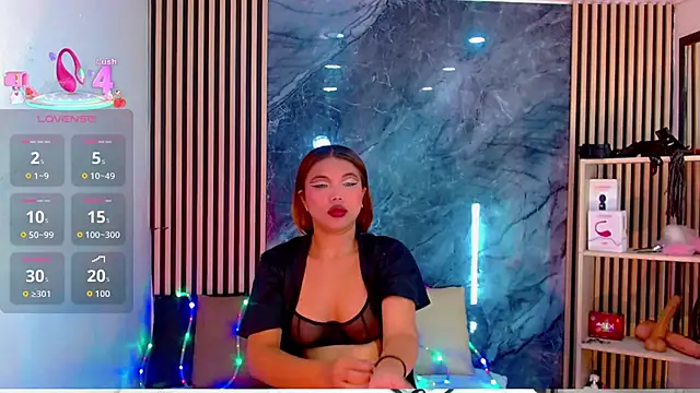 Snapshot of Isalombardi chatting on November 28, 2025, 3:39 am Isalombardi online show from November 28, 2025, 3:39 am