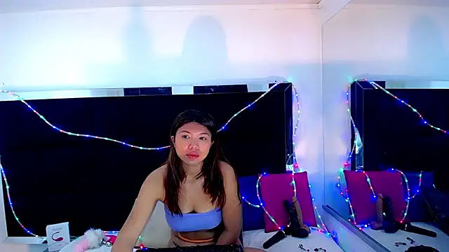 Snapshot of Isalombardi chatting on December 1, 2025, 9:32 am Isalombardi online show from December 1, 2025, 9:32 am