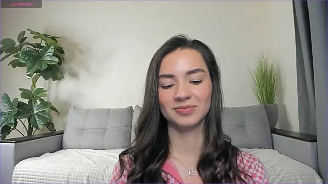Snapshot of NicoleLuv chatting on February 2, 2025, 4:11 pm NicoleLuv online show from February 2, 2025, 4:11 pm