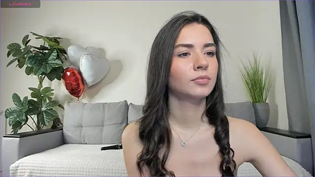 Snapshot of NicoleLuv chatting on March 16, 2025, 1:06 pm NicoleLuv online show from March 16, 2025, 1:06 pm