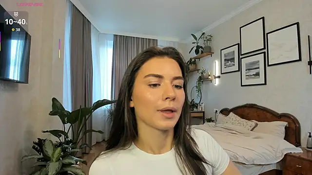 Snapshot of NicoleLuv chatting on September 21, 2025, 2:00 pm NicoleLuv online show from September 21, 2025, 2:00 pm