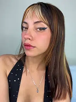 Snapshot of MiaGoth_ chatting on August 7, 2026, 1:55 am MiaGoth online show from August 7, 2026, 1:55 am