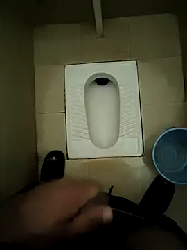 yourboy2000   online show from September 30, 2025, 7:58 am