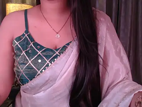 Sexy Myra18 online show from November 3, 2025, 3:56 am