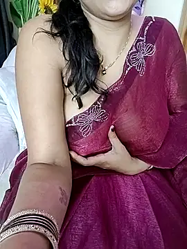 Snapshot of kaamuk_shweta chatting on July 10, 2026, 3:01 pm kaamuk shweta online show from July 10, 2026, 3:01 pm