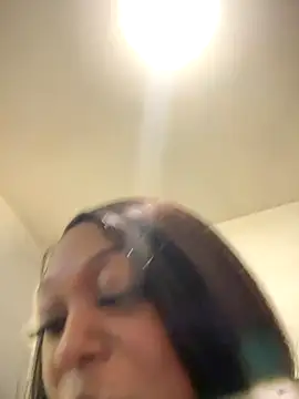 Snapshot of honeybrow chatting on October 29, 2025, 9:36 pm honeybrow online show from October 29, 2025, 9:36 pm