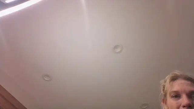 Snapshot of AddieAssets chatting on December 19, 2024, 8:02 am AddieAssets online show from December 19, 2024, 8:02 am