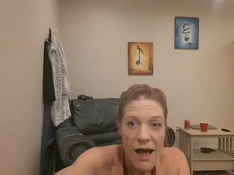 Snapshot of AddieAssets chatting on September 23, 2025, 6:20 am AddieAssets online show from September 23, 2025, 6:20 am