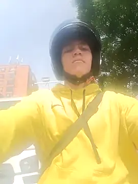 Snapshot of CRYBYT9 chatting on September 16, 2025, 2:07 pm CRYBYT9 online show from September 16, 2025, 2:07 pm