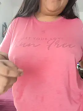 Snapshot of EmpaticBolillo chatting on October 6, 2025, 3:24 pm EmpaticBolillo online show from October 6, 2025, 3:24 pm