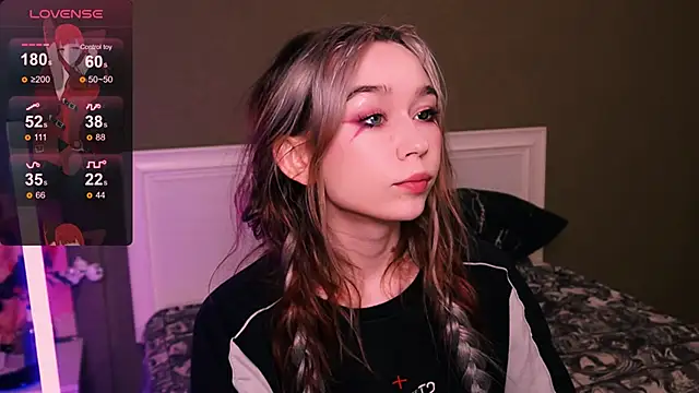 Kimiko   online show from November 30, 2025, 8:09 pm