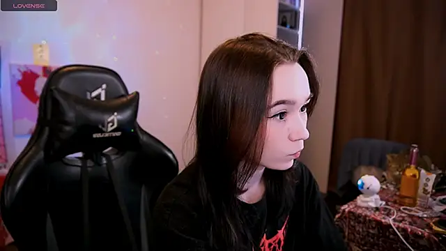 Kimiko   online show from March 21, 2025, 12:28 pm