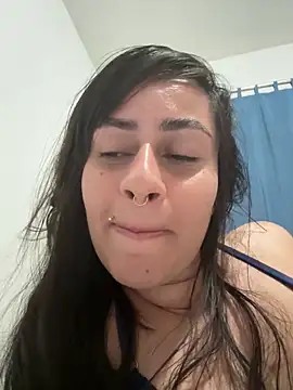 Snapshot of Blue_butterfly chatting on September 28, 2025, 3:24 am Blue butterfly online show from September 28, 2025, 3:24 am