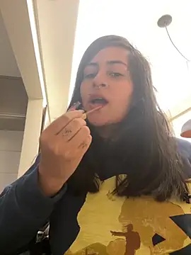 Snapshot of Blue_butterfly chatting on October 15, 2025, 8:44 am Blue butterfly online show from October 15, 2025, 8:44 am