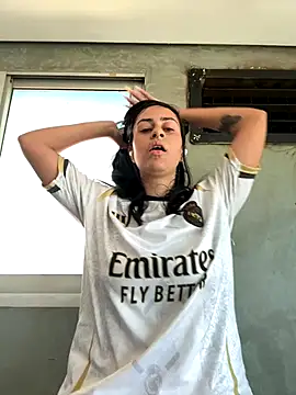 Snapshot of Blue_butterfly chatting on September 27, 2025, 3:18 pm Blue butterfly online show from September 27, 2025, 3:18 pm