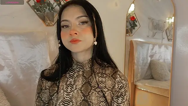 Snapshot of _Rouse_v chatting on October 28, 2025, 1:43 pm Rouse v online show from October 28, 2025, 1:43 pm