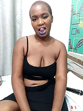 Snapshot of BootyCurvy01 chatting on February 26, 2025, 8:36 pm BootyCurvy01 online show from February 26, 2025, 8:36 pm