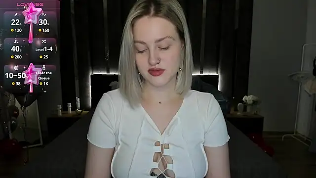 Snapshot of _Sarah_Soul_ chatting on February 20, 2025, 12:41 am Sarah Soul online show from February 20, 2025, 12:41 am