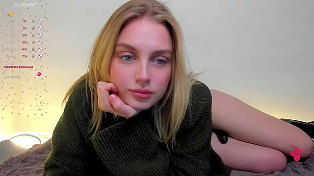 Snapshot of pretty_girlnextdoor chatting on November 11, 2025, 6:58 pm pretty girlnextdoor online show from November 11, 2025, 6:58 pm