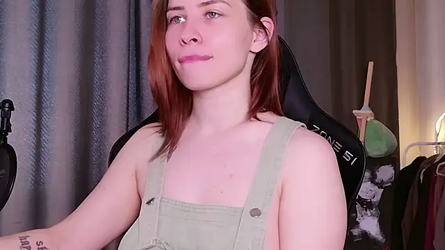 Snapshot of callmetori chatting on December 16, 2025, 5:44 am callmetori online show from December 16, 2025, 5:44 am