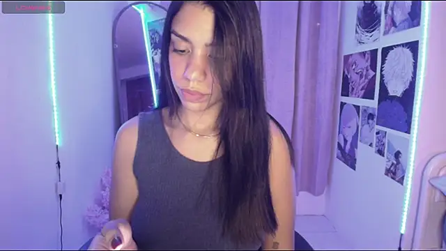 -Naomyy- online show from February 7, 2025, 11:45 pm