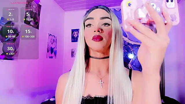 Snapshot of Elissa_taylor_ chatting on November 27, 2025, 8:20 pm Elissa taylor online show from November 27, 2025, 8:20 pm