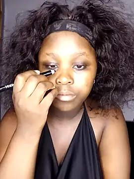 Snapshot of Dark_Berry_26 chatting on February 24, 2026, 12:11 am Dark Berry 26 online show from February 24, 2026, 12:11 am