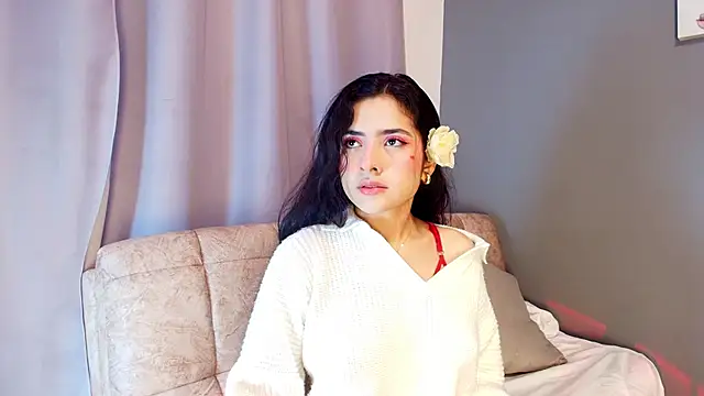 adara johnson   online show from September 20, 2025, 11:48 am