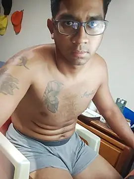 FitGeorge online show from December 13, 2025, 8:26 pm