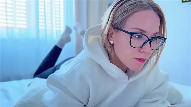 Myassistant online show from September 24, 2025, 12:33 pm