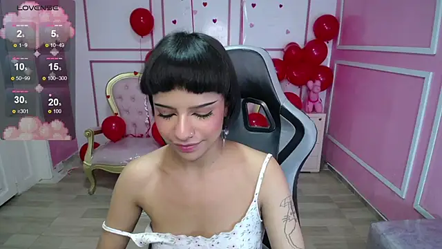 Snapshot of kathina_t chatting on February 23, 2025, 1:35 am kathina t online show from February 23, 2025, 1:35 am