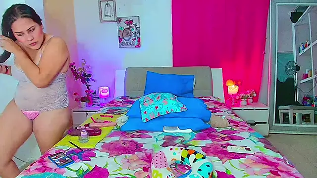 Kendralove31xxx online show from March 23, 2026, 3:06 am