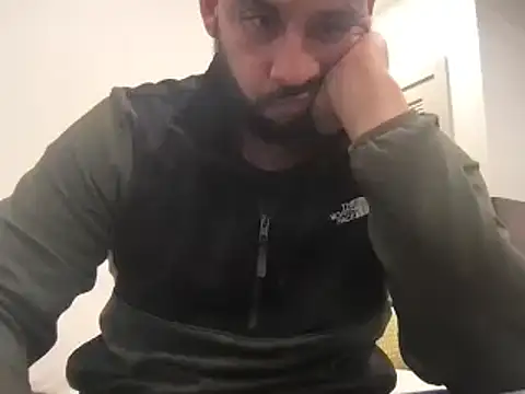 Z415 online show from January 20, 2025, 3:37 am