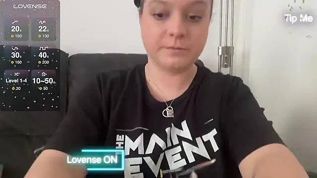 NaughtyWifeUK online show from February 7, 2025, 9:58 am