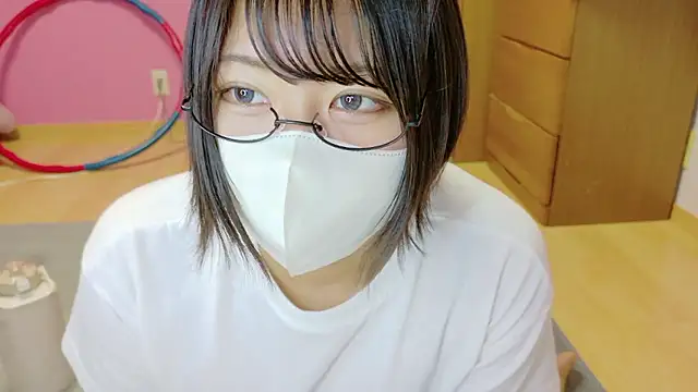 Snapshot of _usya_2525 chatting on October 15, 2025, 5:28 am usya 2525 online show from October 15, 2025, 5:28 am