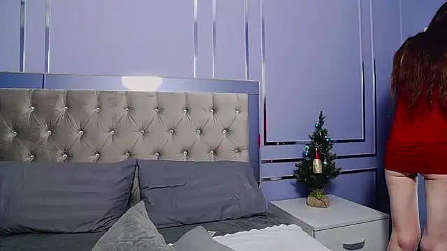 AngelinaWett online show from December 18, 2025, 7:24 am