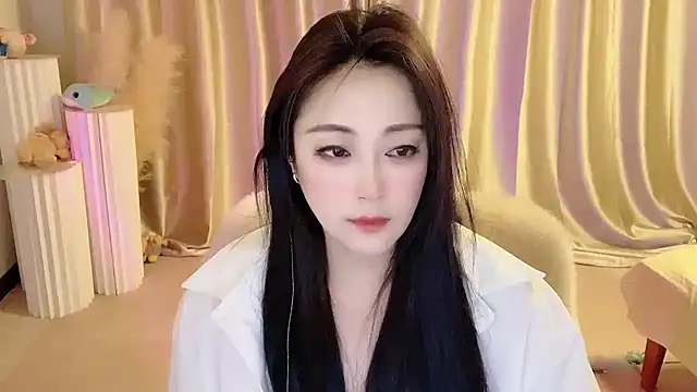 Snapshot of Daisy-77 chatting on March 17, 2025, 6:00 pm Daisy-77 online show from March 17, 2025, 6:00 pm