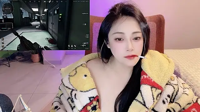 Daisy-77 online show from April 18, 2026, 7:07 pm