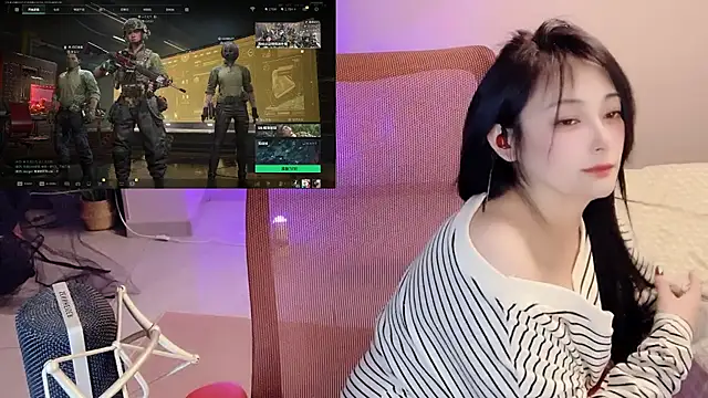 Daisy-77 online show from April 8, 2026, 1:01 pm