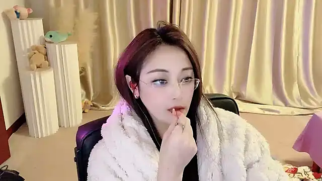 Snapshot of Daisy-77 chatting on March 2, 2025, 5:52 pm Daisy-77 online show from March 2, 2025, 5:52 pm