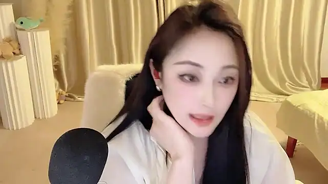 Snapshot of Daisy-77 chatting on March 21, 2025, 6:18 pm Daisy-77 online show from March 21, 2025, 6:18 pm